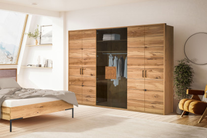 Como von Schösswender - Schlafzimmer mit Doppelbett Kupfereiche