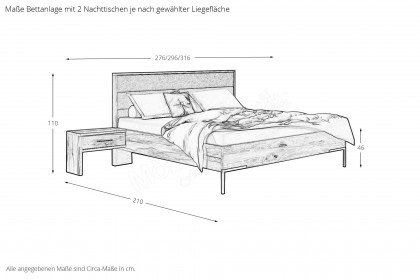 Como von Schösswender - Schlafzimmer mit Doppelbett Kupfereiche