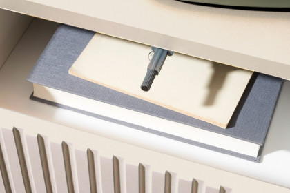 Taboni von POL Power - Nachttisch Wandmontage kaschmir mit Riffelfront