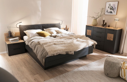 Multiline von SCHÖNER WOHNEN - Schlafzimmer-Einrichtung Lack basalt mit Quadrateinsätzen