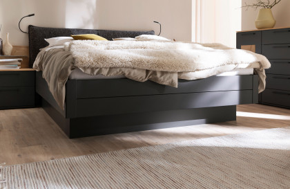 Multiline von SCHÖNER WOHNEN - Schlafzimmer-Einrichtung Lack basalt mit Quadrateinsätzen