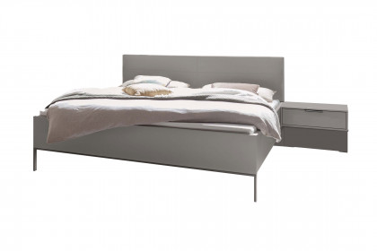 Parma von Wiemann - Funktionsschrank, Bett & Nachttische kieselgrau