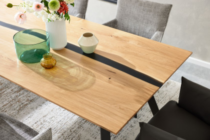 Nilan von Musterring - Esstisch Wildeiche geölt