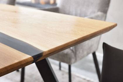 Nilan von Musterring - Esstisch Wildeiche geölt