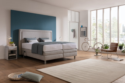 Liverpool von RUF Betten - Boxspringbett in Silber mit Motor
