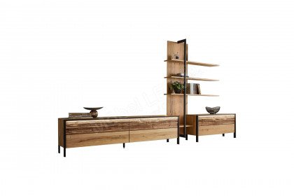 Steel living von Thielemeyer - Wohnwand Wildeiche gebürstet/ Spaltholz