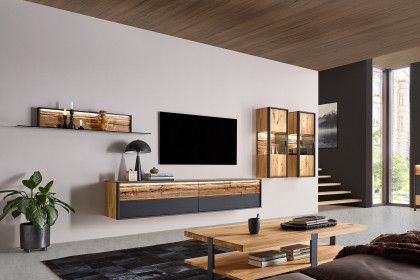 Steel living von Thielemeyer - Wohnwand Wildeiche