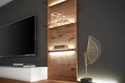 Torido von Hartmann - Wohnwand V22 Lack weiß/ Kerneiche/ inklusive Glasstütze