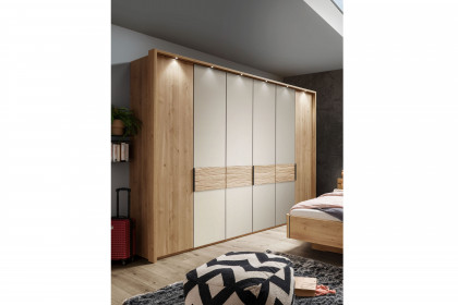 Cadiz von Wiemann - Schlafzimmer Eiche bianco - champagner