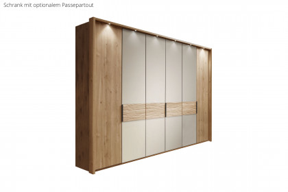 Cadiz von Wiemann - Schlafzimmer Eiche bianco - champagner