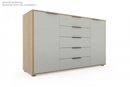 Valetta von Wiemann - Kommode Türfronten Massivholz mit Rillenstruktur