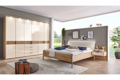 Valetta von Wiemann - Funktionsschrank, Doppelbett und Nachttisch-Paar