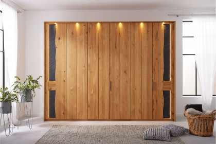 Incasa Albero von Decker - Drehtürenschrank mit Schiefer-Akzent