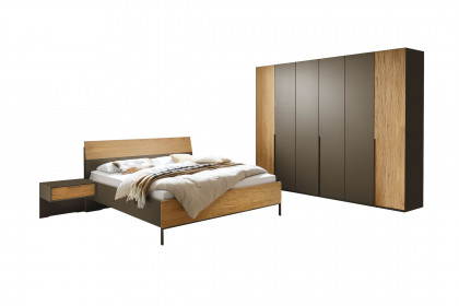 Bardolino von Wiemann - Schlafzimmer havanna - Riffholz massiv