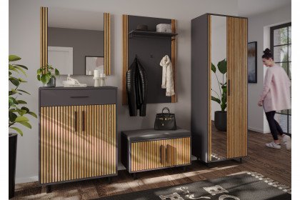 Stella-Foyer von Elfo Möbel - Garderobe mit Akustikpaneel in Eiche