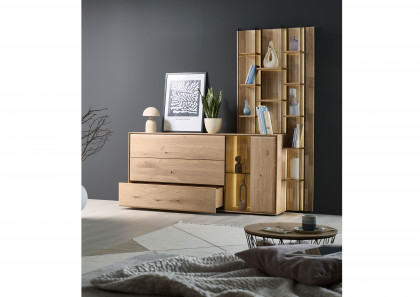 Vala von Hartmann - Sideboard aus massiver Kerneiche/ Parsolglas