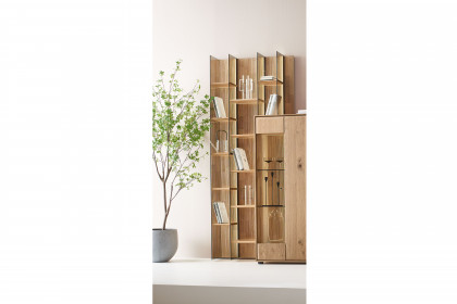 Vala von Hartmann - Highboard aus massiver Kerneiche