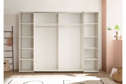 Maturs von POL Power - Kleiderschrank kaschmir mit viel Innenzubehör