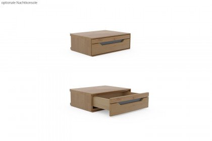 Incasa Onema von Decker - Massivholzbett mit breitem Kopfteil Wildeiche geölt