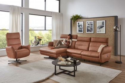 Manu-LE26 von Polsteria - Polsterecke links cognac