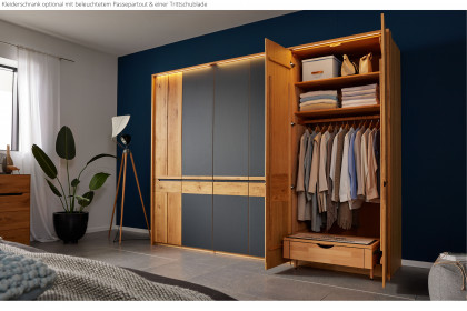 Incasa Onema von Decker - Schrank Glas anthrazit - Wildeiche mit Griffausfräsungen