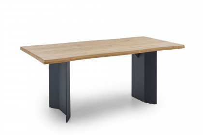 Vala von Hartmann - Esstisch mit massiver Kerneiche Tischplatte