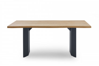 Vala von Hartmann - Esstisch mit massiver Kerneiche Tischplatte