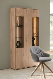 Vala von Hartmann - Esstisch mit massiver Kerneiche Tischplatte