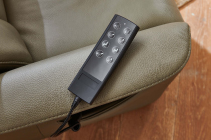 HU-EC22138 von Hukla - TV-Sessel olive