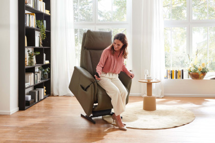 HU-EC22138 von Hukla - TV-Sessel olive