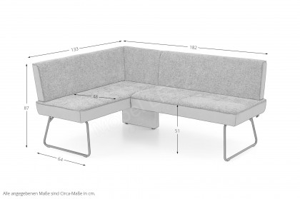 Game Plus von K+W Polstermöbel - Eckbank mit Stühlen und einem Esstisch