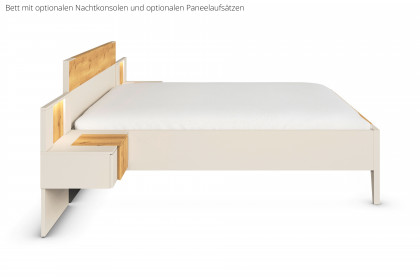 Kona-F von Rauch Black - Schlafzimmer champagner - Asteiche massiv