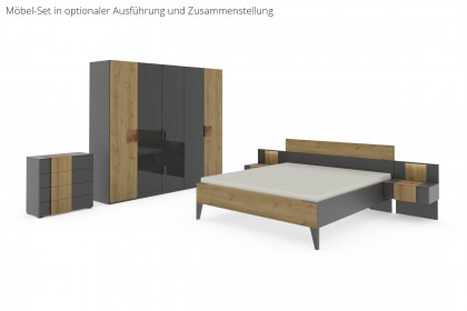 Kona-F von Rauch Black - Schlafzimmer champagner - Asteiche massiv