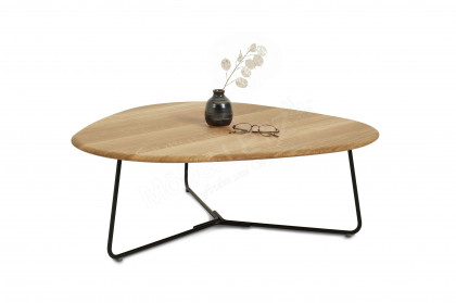 Tripod von Pode - Couchtisch aus gebeizter Eiche und Stahlgestell