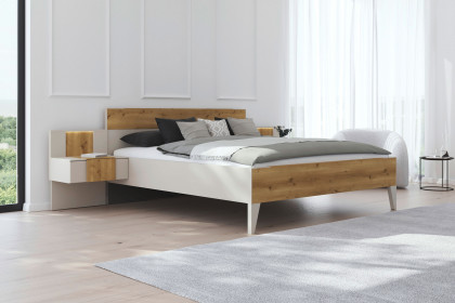 Kona-F von Rauch Black - Schlafzimmer-Set mit 6-türigem Schrank