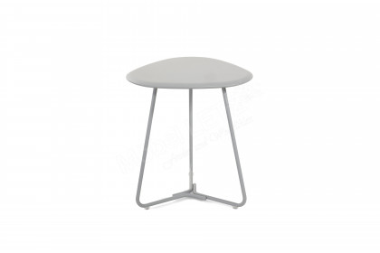 Tripod von Pode - Beistelltisch in Pale aqua mit Metallgestell