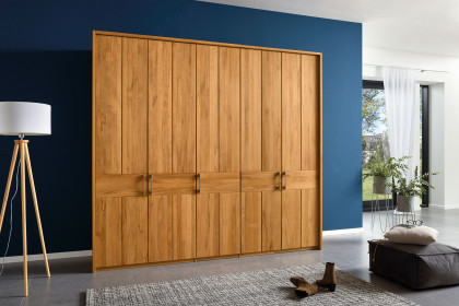 Incasa Premium von Decker - Schrank mit Vollflächentüren aus massiver Kernbuche