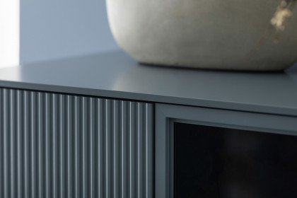 Amaya von SCHÖNER WOHNEN - Highboard in Taubenblau und Rillenstruktur