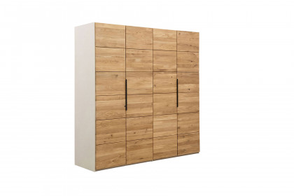 Tom von Elfo Möbel - 4-türiger Schrank mit Massivholz-Türen in Kassettenoptik