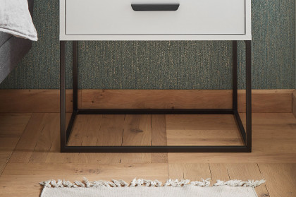 Cudro von POL Power - weiße Nachtkonsole ca. 60 cm breit in Boxspringhöhe