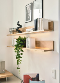 Kira-System von Musterring - Homeoffice-Büro mit Wandregalen