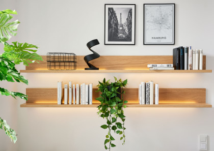 Kira-System von Musterring - Homeoffice-Büro mit Wandregalen