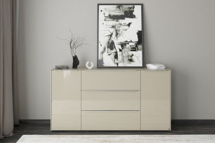 Reno-living von set one by Musterring - Sideboard KO-221 kaschmir/ Griff Edelstahloptik