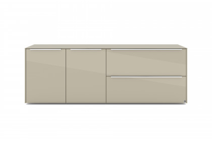 Reno-living von set one by Musterring - Lowboard LB-211 kaschmir/ Griff Edelstahloptik