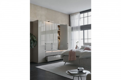 Studio Wardrobe 002 von JOOP! - Schrank Glas champagner mit Frontbeleuchtung