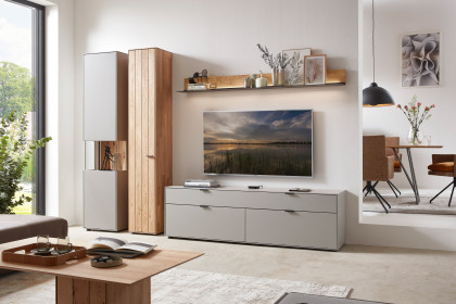 WM 2380 von Wöstmann - Wohnwand in Samtgrau mit Massivholzschrank
