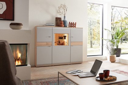 Mira-living von Stralsunder - Highboard B15073 lichtgrau/ Naturbuche inklusive Beleuchtung