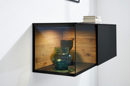 Q-Media 2.0 von Musterring - Hängevitrine 063 Lack schwarz/ Mattglas schwarz