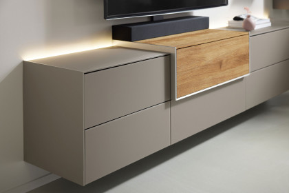 Q-Media 2.0 von Musterring - Lowboard 821 Lack fango/ Mattglas fango