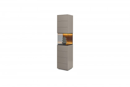 Q-Media 2.0 von Musterring - Vitrine Lack fango/ Mattglas fango
